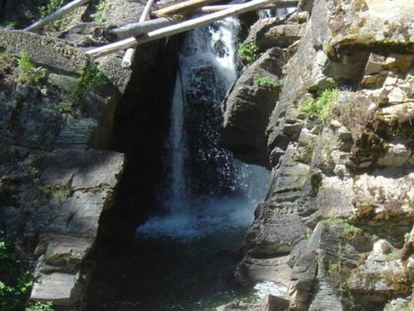 lower yaak river falls