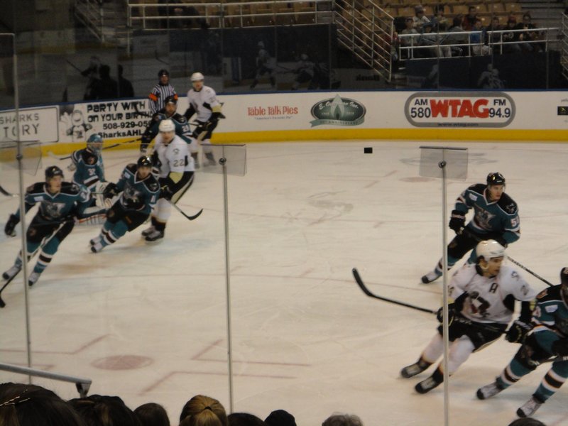 Worcester, hockey game, Nov13 2010 (5)