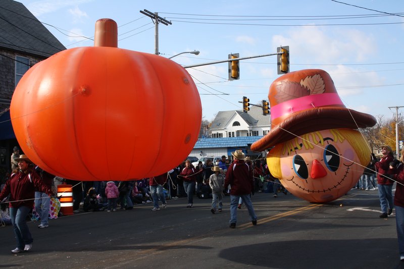 Plymouth, Thanksgiving Parade, Nov20 2010 (57)