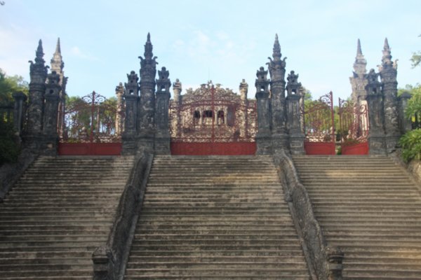 the entrance of the tomb of Khai Dinh