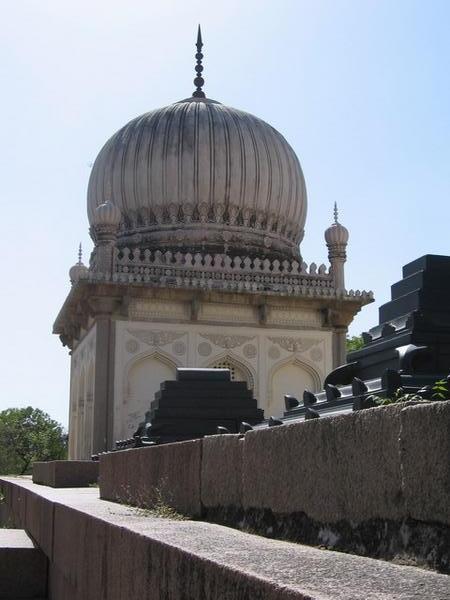 the Sultan Quli Quth Shah Tomb