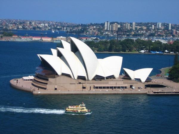Sydney Opera House from the bridge