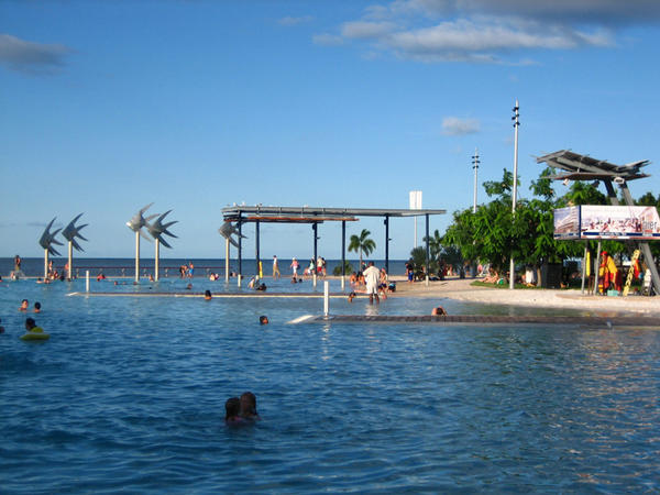 Free public pool in Cairns