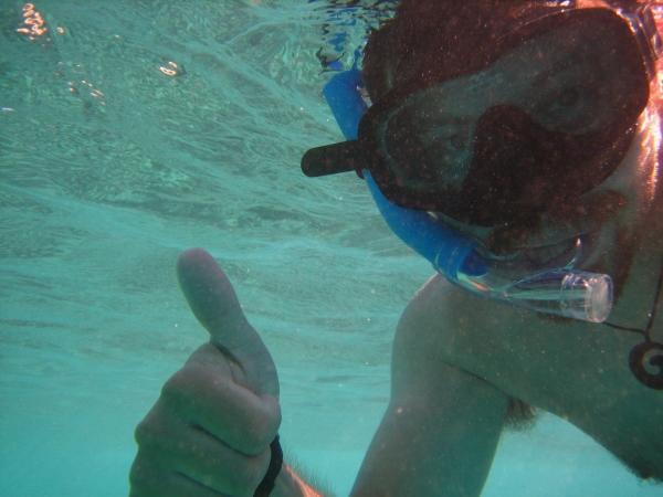 Thumbs up if you love snorkelling...