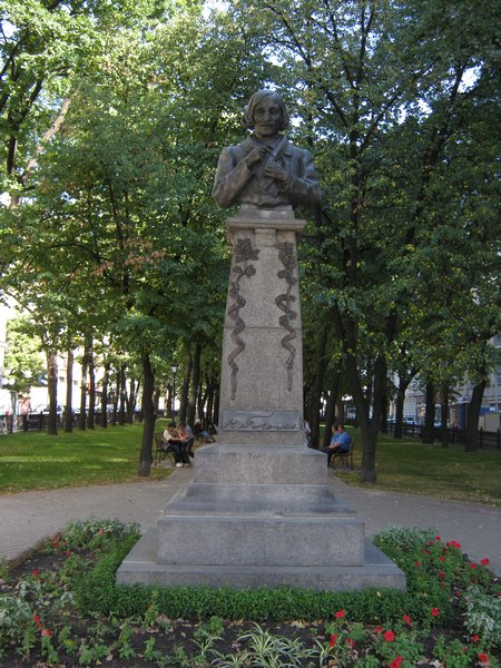 A Monument to Gogol
