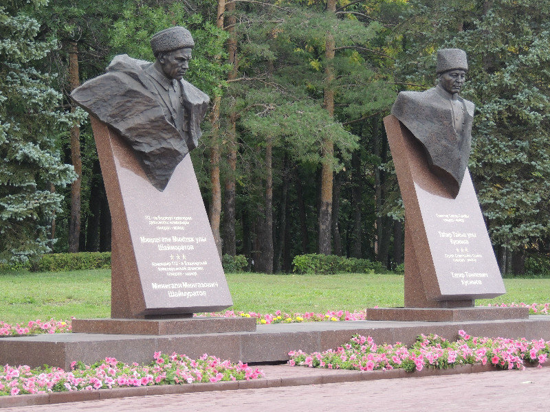 Great Patriotic War Generals Shaimuratov and Kusimov