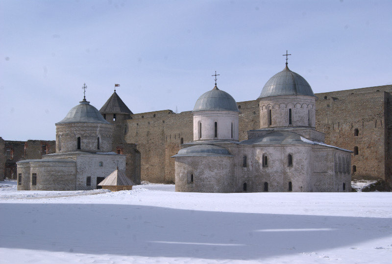Ivangorod Fortress, Old Churches
