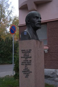 Turku, Lenin Monument