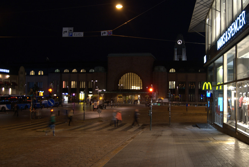 Helsinki, Train station