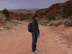 Dave in the wash at the start of the Coyote Buttes walk