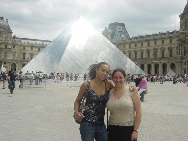 Pyramid outside Le Louvre