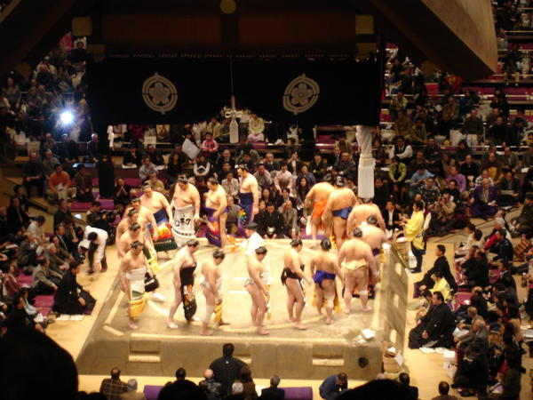 The Heavyweights' Entrance Ceremony