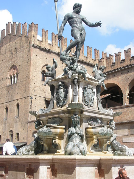 4.2011 - Bologna - Neptune Fountain