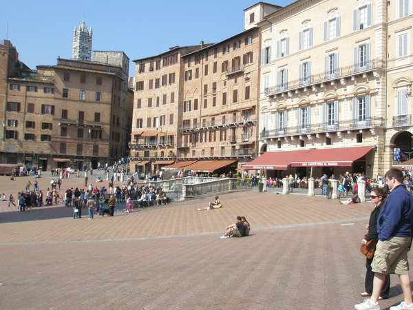  4.2011 - Siena - Piazza del Campo