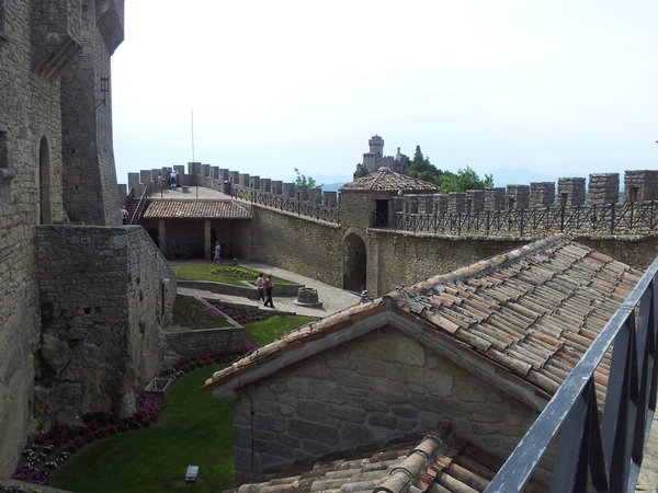 9.6.12 - San Marino - 1st tower (Guita)
