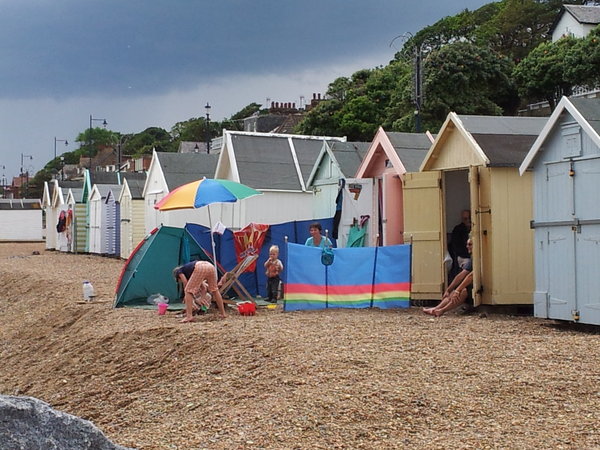 6.8.12 Felixstowe/Suffolk - beachfront with huts