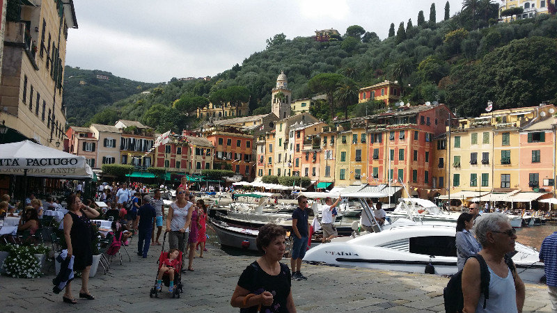 3.8.14 Genova. Portofino where the rich and famous play (1)