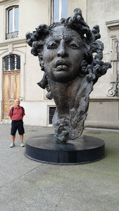 9.8.14 Torino. Sculpture in street