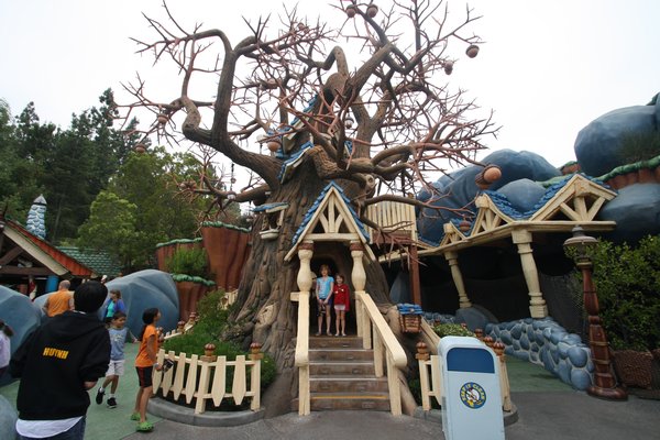 Chip 'n Dale's treehouse