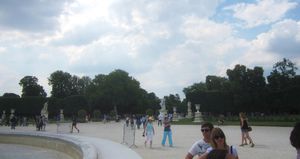 awesome park in front of the Louvre