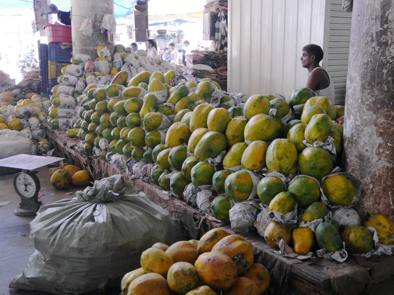 Crawford Market papaya man