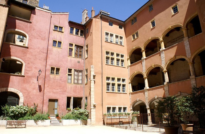 Courtyard dwellings in the old city