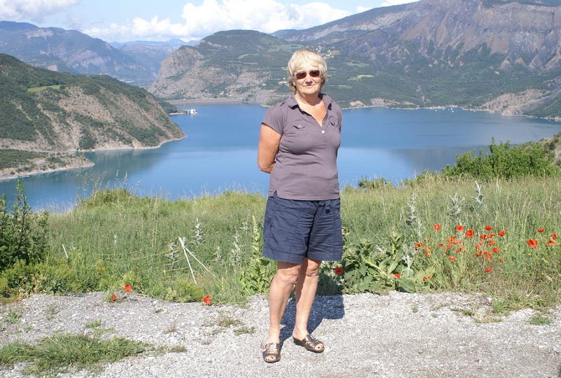 Me and a view over Lac de Serre-Ponçon 