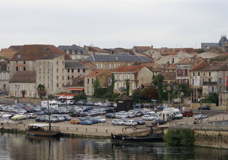 Bergerac gorgeous town but we visited it a couple of years ago so just drove through this time