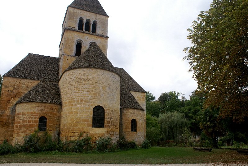 Saint-Leon-sur-Vezere rather attractive church