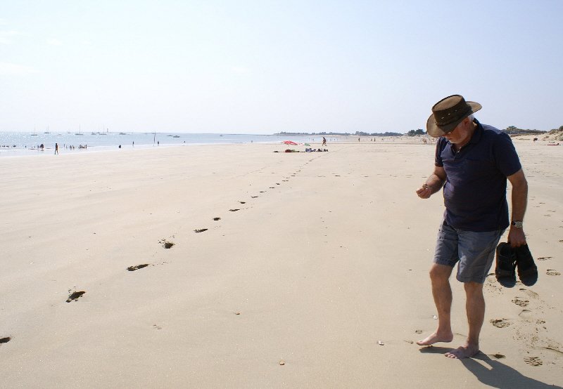 Bob manages to get the only stone, on a 2 mile stretch of soft sand, into his shoe