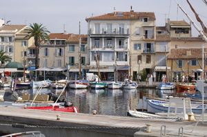 Sanary-sur-Mer is one of the nicest seaside resorts I can ever remember visiting