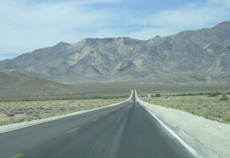 Driving to and through Death Valley  (79)
