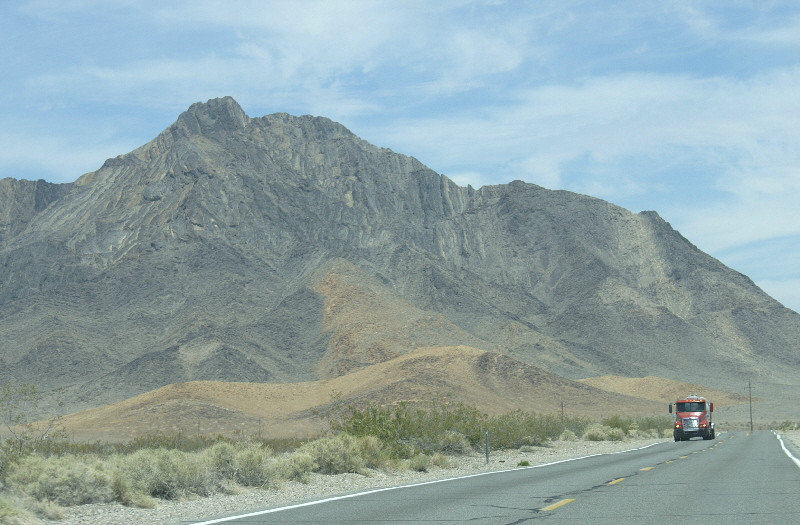 Driving to and through Death Valley  (116)