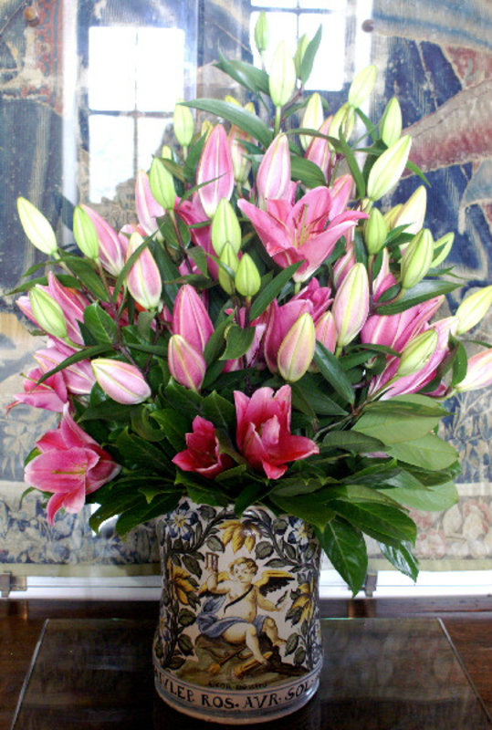 Chenonceau Chateau - floral arrangements are superb - I could smell these lilies as I edited the photo !
