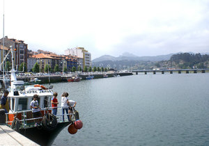  Ribadesella harbour