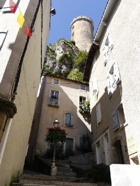 Foix chateau from below
