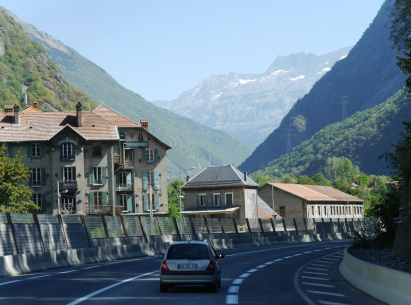 Up the mountain to Le Bourg d'Oisans