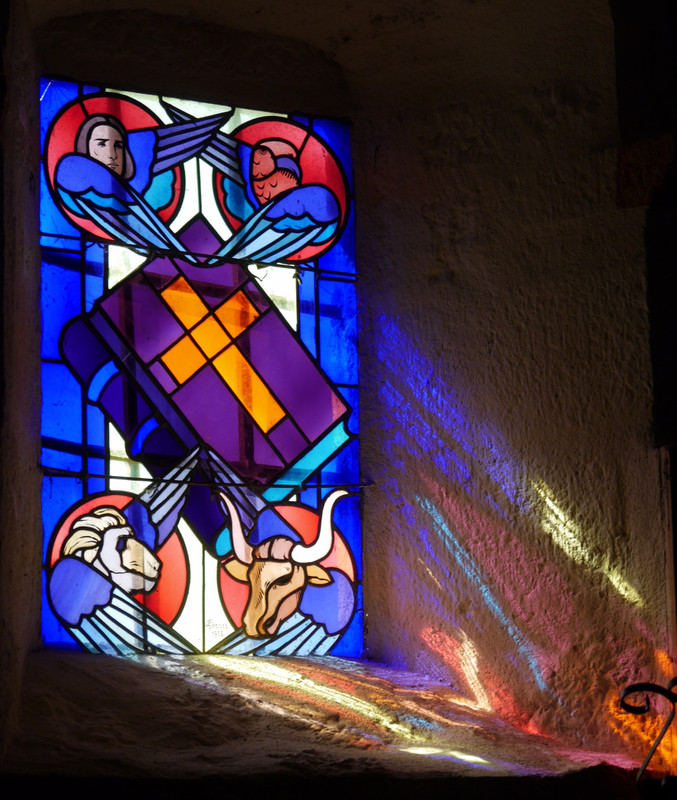 Creysse church window