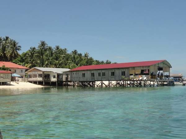 Mabul backpackers - home for a few fabulous days