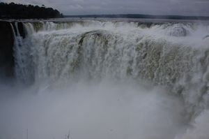 The Devil´s Throat from the platform above it. Iguaçu Falls