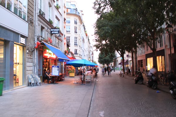 Rue Montmartre Paris