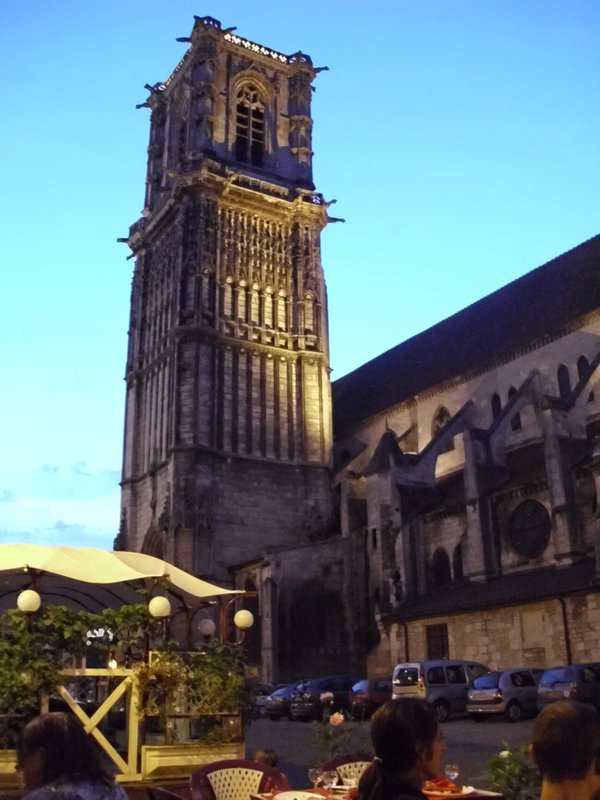 Clamecy church tower at dusk