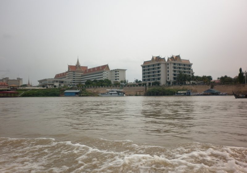 Our first sights of Phnom Penh