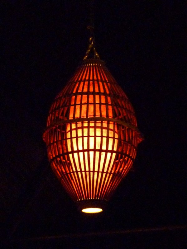 Khmer restaurant lighting