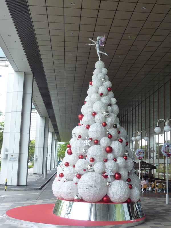Our first Mall xmas tree of the day