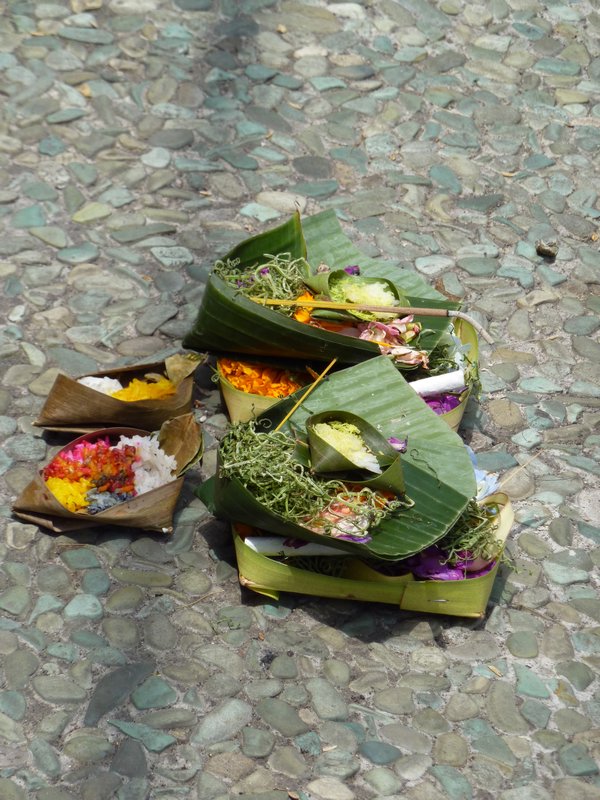 You find these offerings in front of nearly every door way in Bali