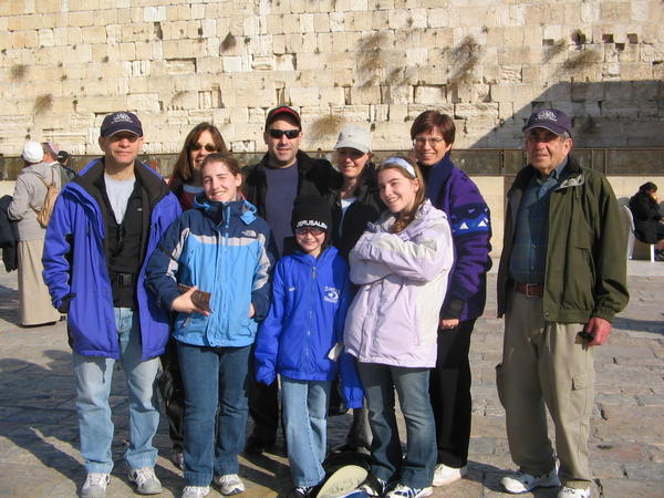 Temple Beth El People in front of the Western Wall