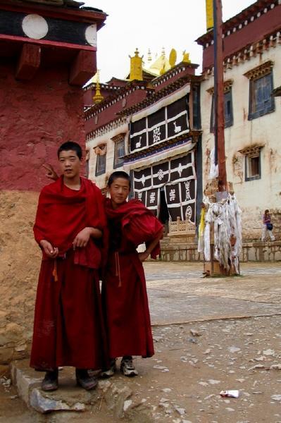 Monks at Songzanlin Monastery in Zhongdian
