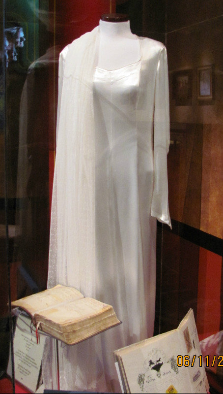 Ruth Graham Wedding Dress
