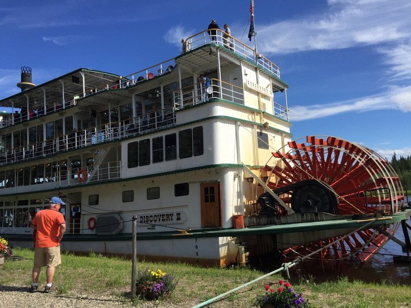 Paddle wheel Boat Discovery.